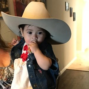 Meet your Posher, Jonathan